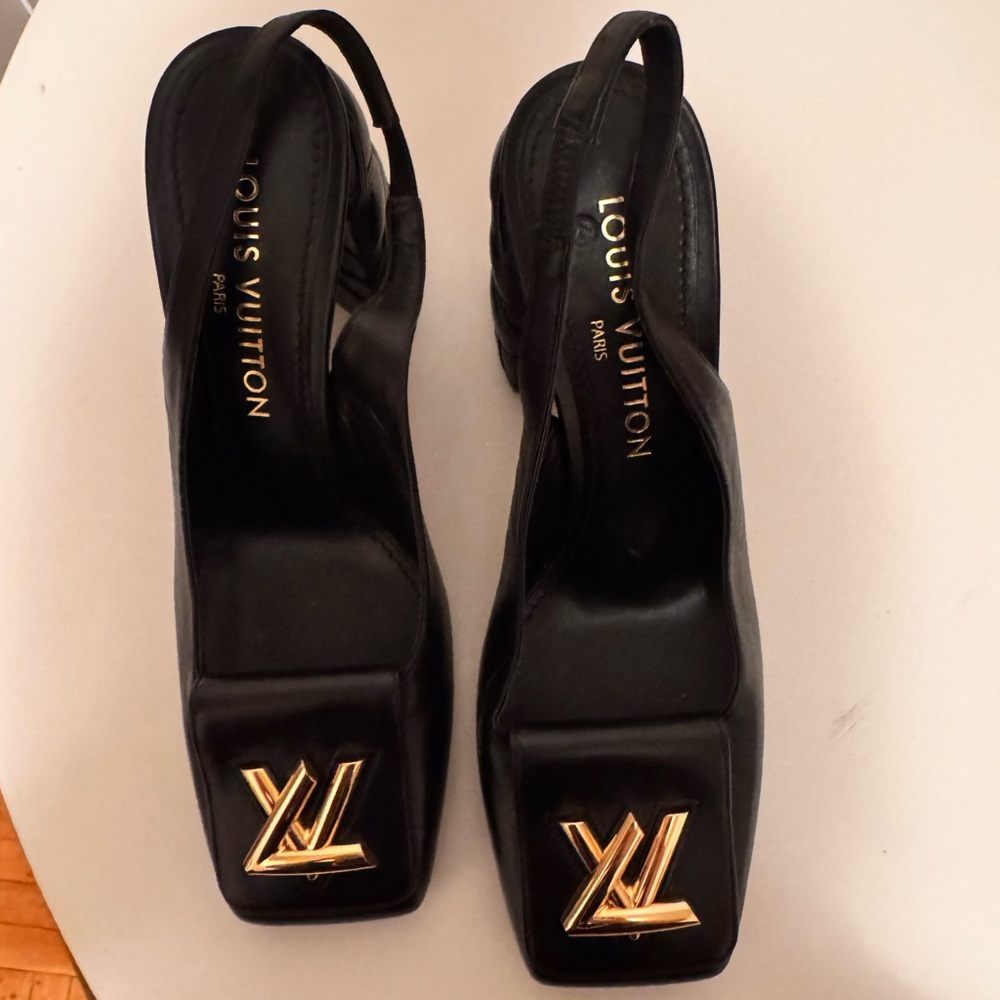 Louis Vuitton Shake Black Slingback Heels
